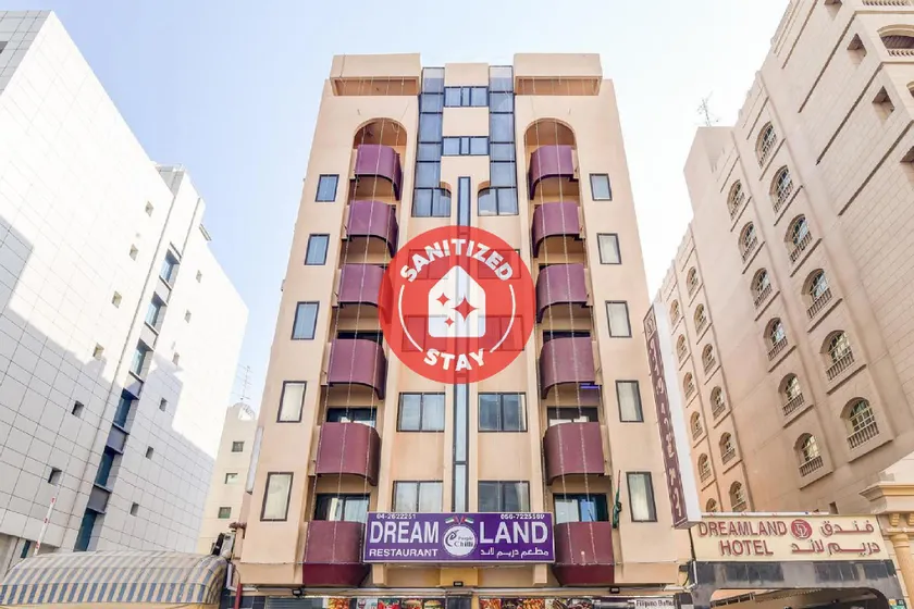 OYO 270 Dream Land Hotel - Image 1