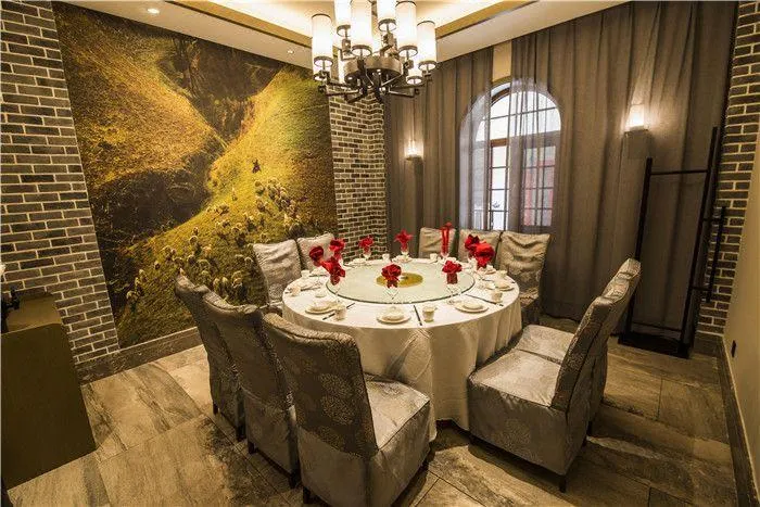 HEART HEALTH HOLIDAY HOTEL - Image 1