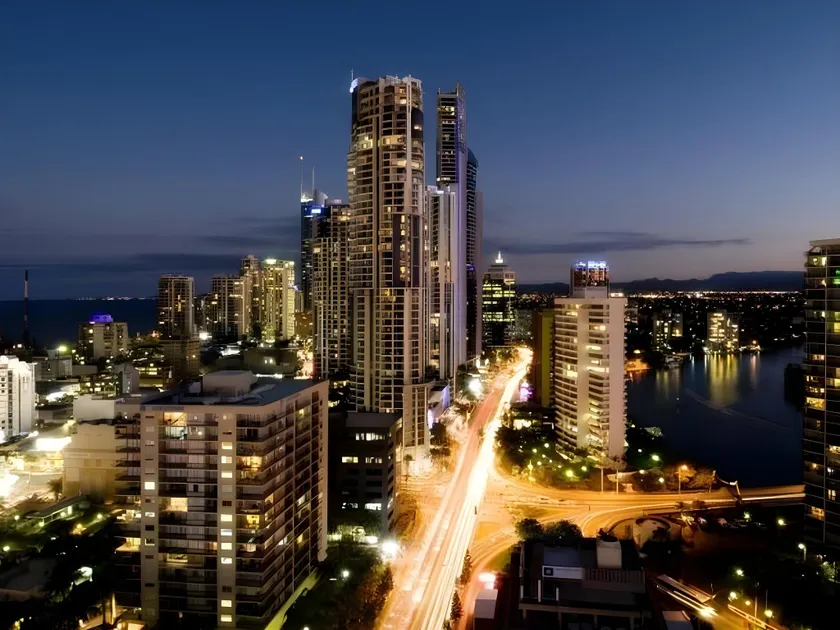 Solaire Apartments - Image 1