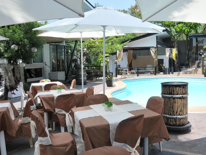 Date & Dine Resort - Image 1