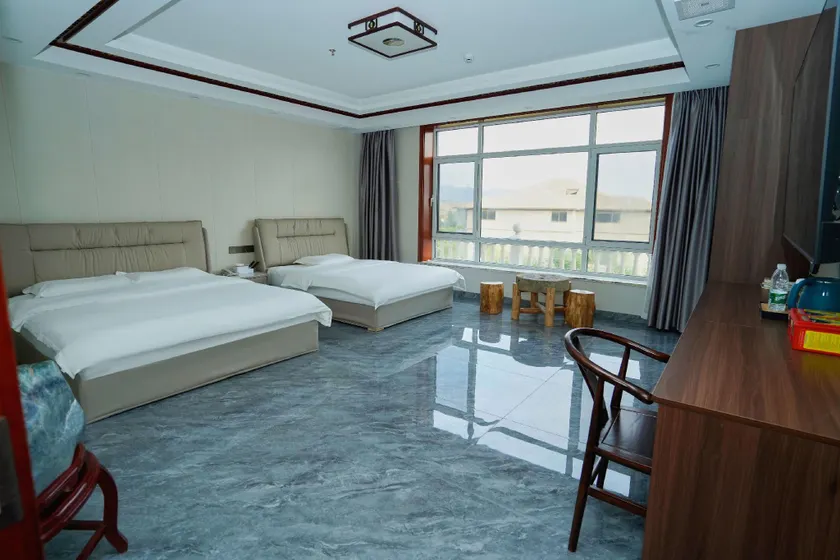 Taishan Yunding Meishu Hotel - Image 1