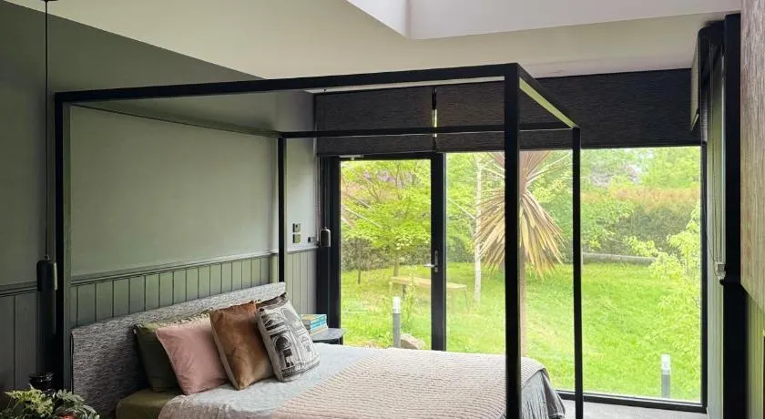 Red Gables Daylesford Suites - Image 1
