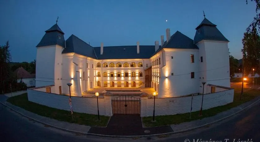 Egervári Várkastély - Image 1