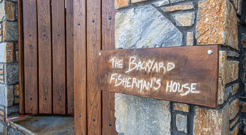 The Backyard Fisherman's House - Image 1