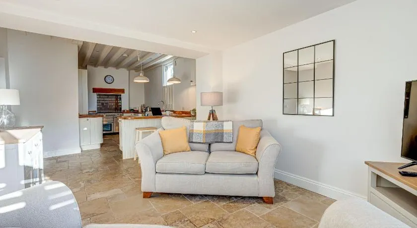 Friday Cottage - Image 1