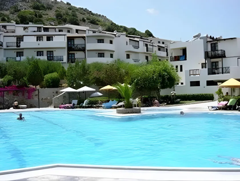 Semiramis Village Hotel - Image 1