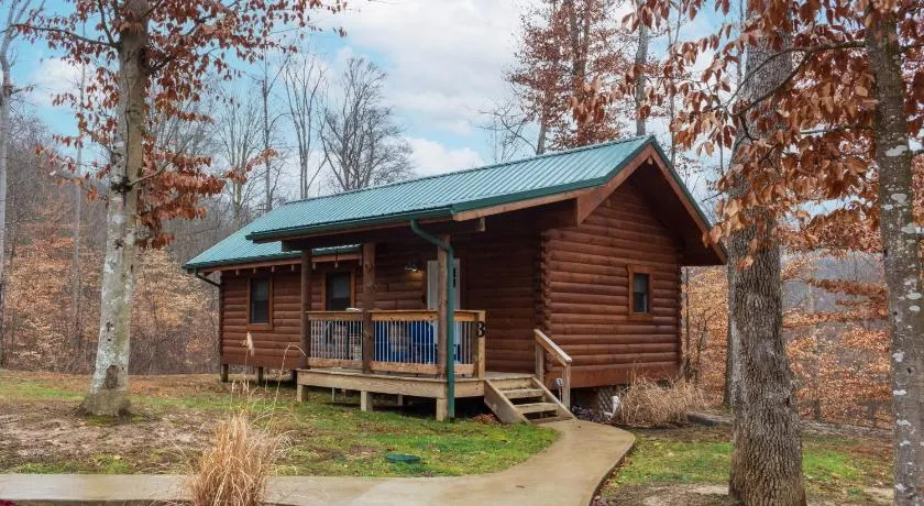 Pine Creek Cabins & Camping Resort - Image 1