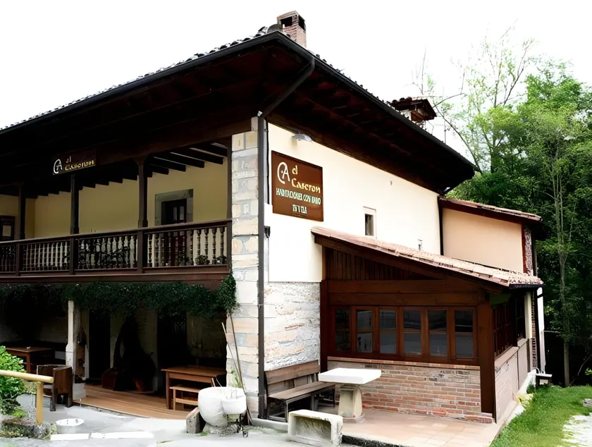 Apartamentos el Caserón - Image 1