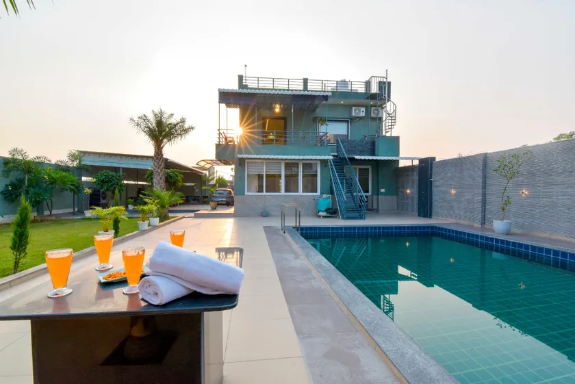 DanCenter Hill's Stay Villa | 3BHK | Pvt Pool | Kishangarh - Image 1