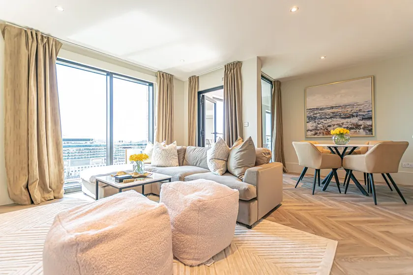 NOVU Apartments Liverpool Waterfront - Image 1