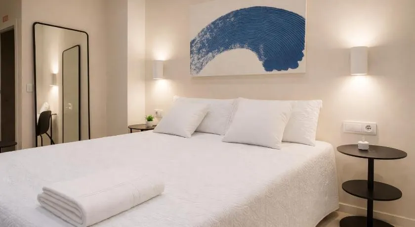 Roca Collection MSuites - Image 1