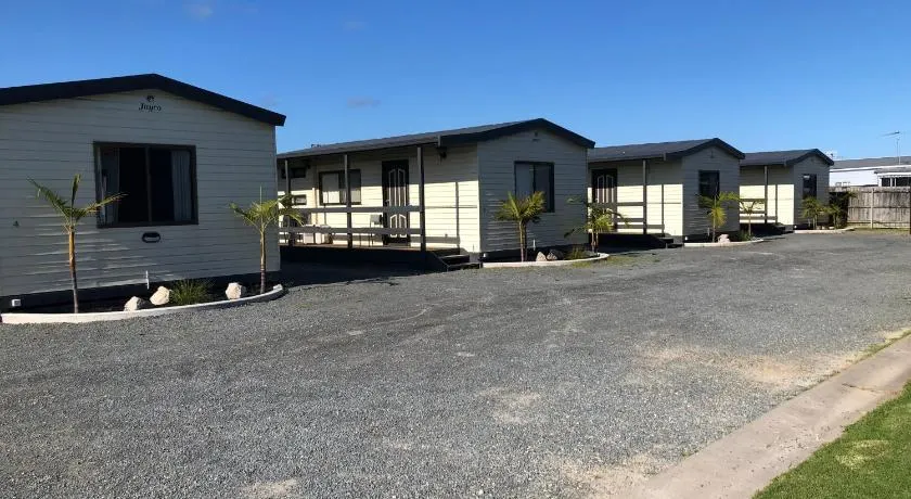 Lakes Main Holiday Park - Image 1