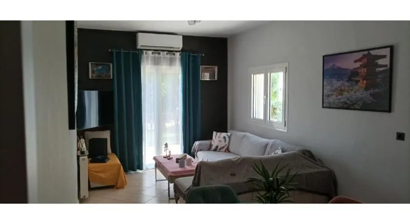 Rafaela Apartment - Image 1