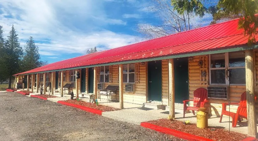 Moosewood Inn - Image 1