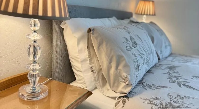 The Olivers Guest House - Image 1