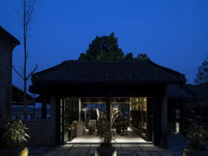 Seclusive Life in Landscape - Image 1