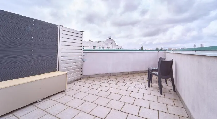 Firmafede Guest House - Image 1