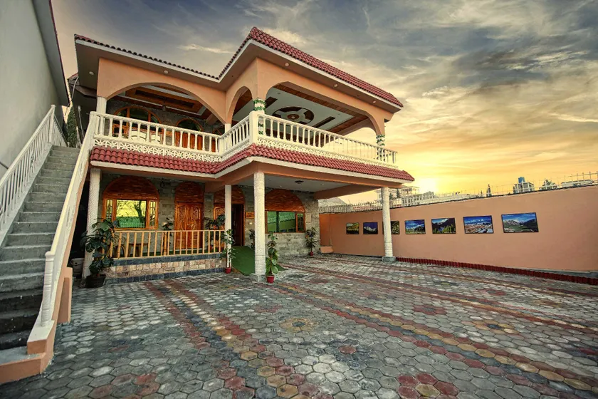 Oak Residency  - Image 1