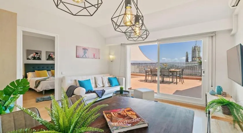 Tendency Apartments Sagrada Familia Penthouse - Image 1