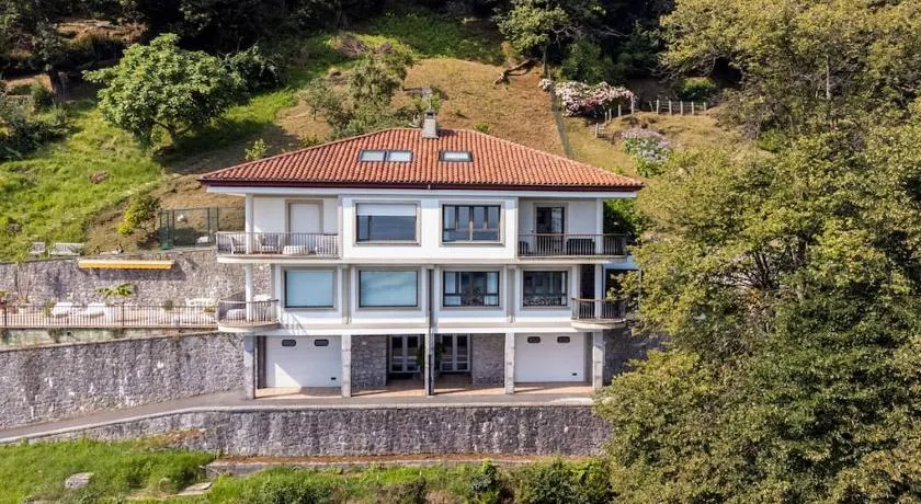 Villa ensueño UNCETA Getaria - Image 1