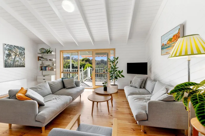Green Gully House - Image 1