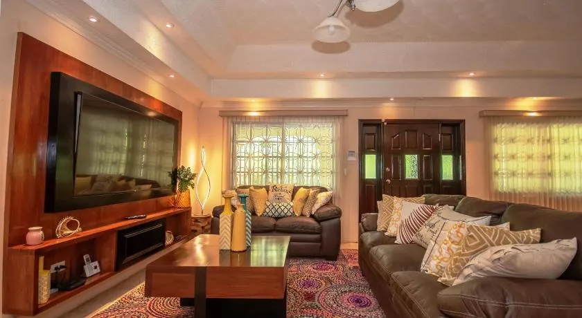 Tropical Escape Villa - Image 1