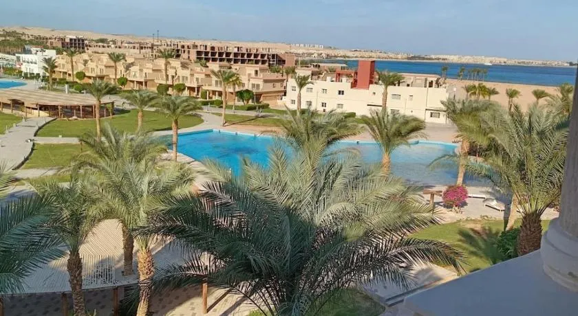 ParadiseHotel - Image 1