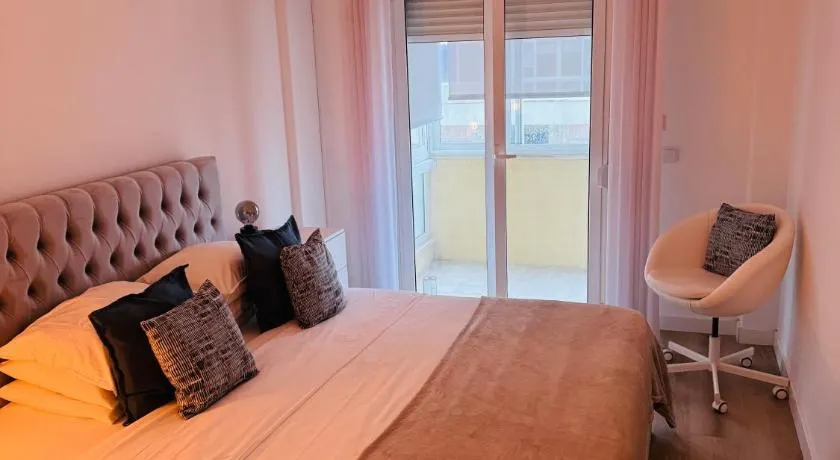 Lisboa Golden Light Apartment - Image 1