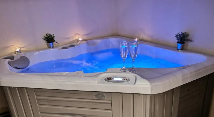 ESCAPE GAME et spa privatif - Image 1