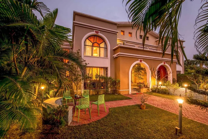 Taruchaya by StayVista with Lawn, Gazebo at Raichak - Kolkata - Image 1