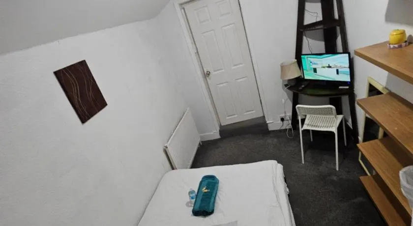 Budget Double Room in Dartford Central - Image 1