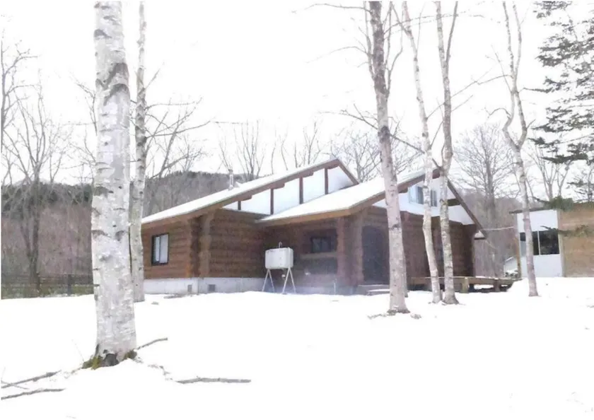 Noboribetsu Log House - Image 1