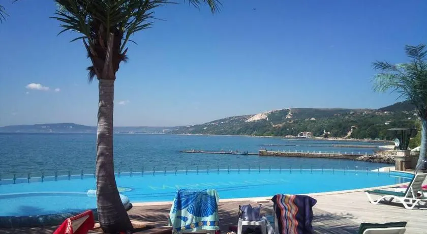 Marina Balchik apartment - Image 1