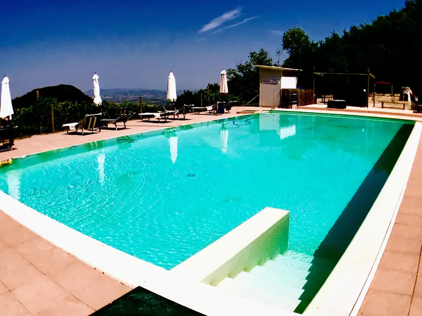 Villa Sole Vini in the Heavenly Heart of Umbria on Top of the World sleeps 50 - Image 1