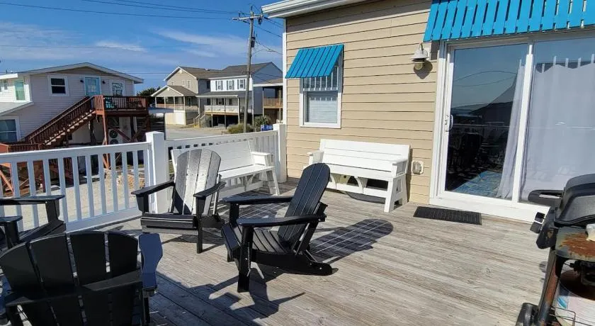 Oceanfront Townhouse steps to the Beach - Image 1