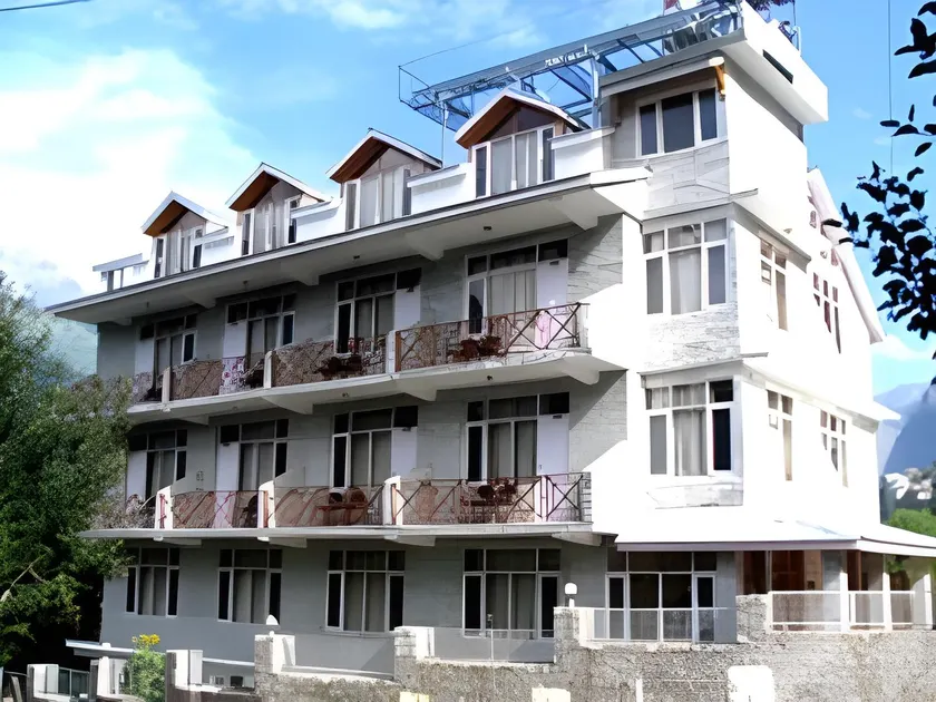 Manali Continental - Image 1