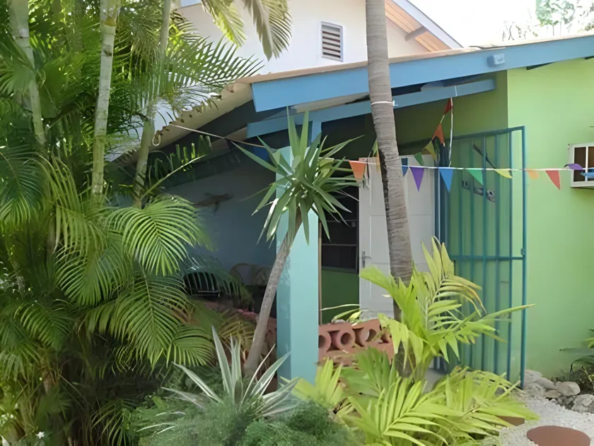 Caribbean Flower Apartments - Image 1