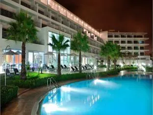 Vista Marina Apartamentos Turisticos - Image 1