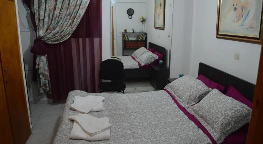 Apartment in the Center of Aigio F - Image 1