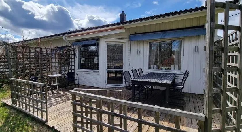 Trivsamt parhus i lugnt område inne i Tranås! - Image 1