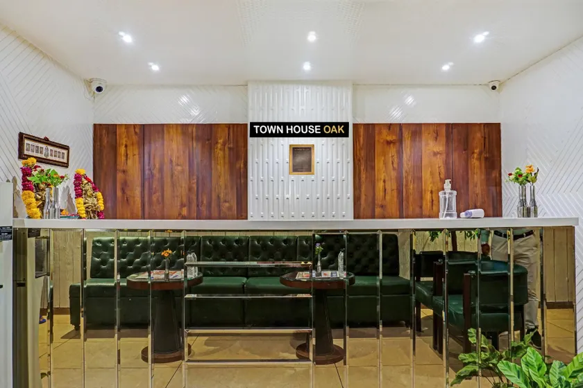 Townhouse OAK The Citiotel Near Shaniwar Wada - Image 1