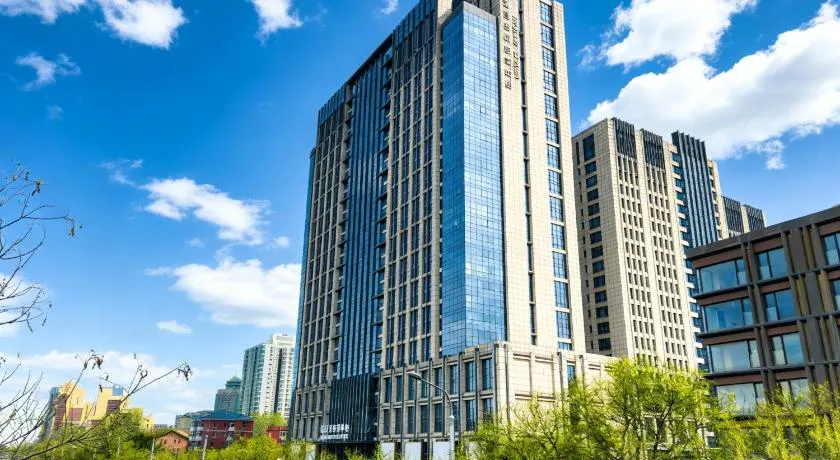 Yunsong Loft Upscale Family Unit, Sanlitun, Beijing - Image 1