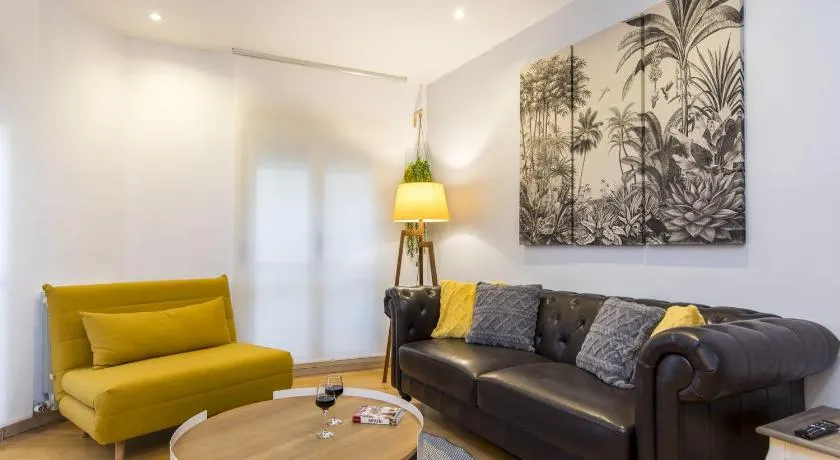 Apartamento familiar independiente junto al Pilar - Alfonso Suites - Image 1