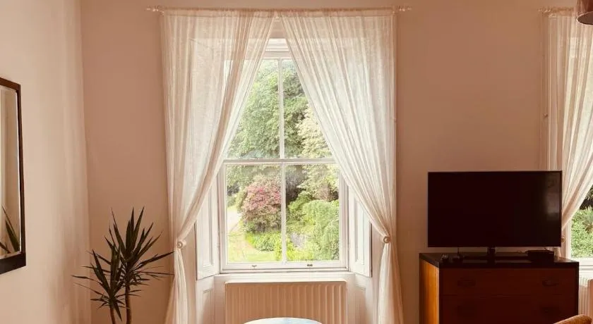 The Arches, Georgian Apartment - Image 1