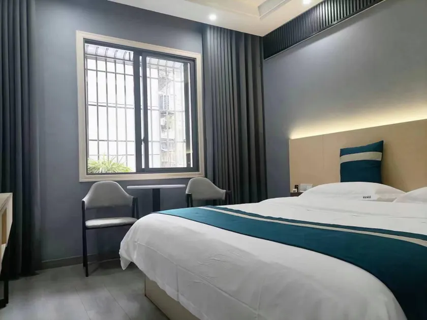 Guiyou Hotel - Image 1