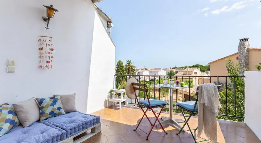 Estudio con terraza - Image 1