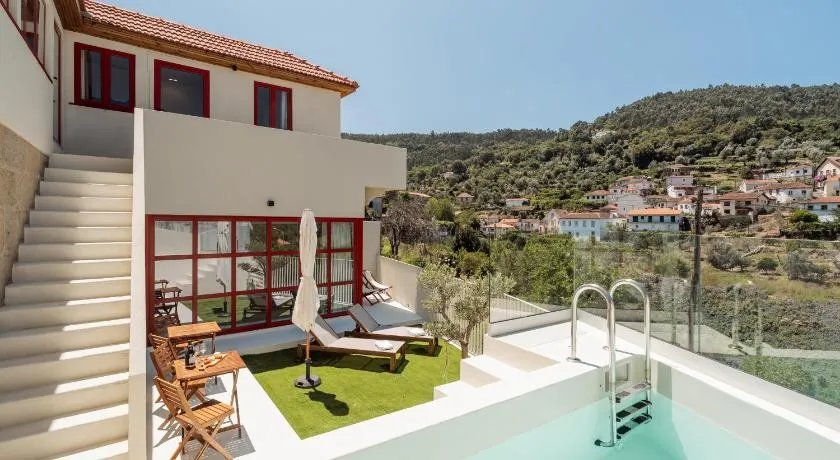 Douro Arda House with Pool & Jacuzzi - Image 1