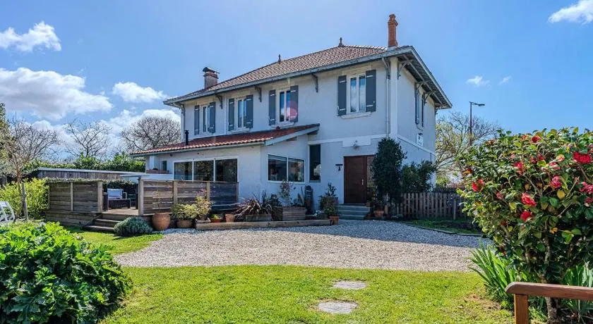 L'Estanquet Bed and Breakfast pdj offert - Image 1