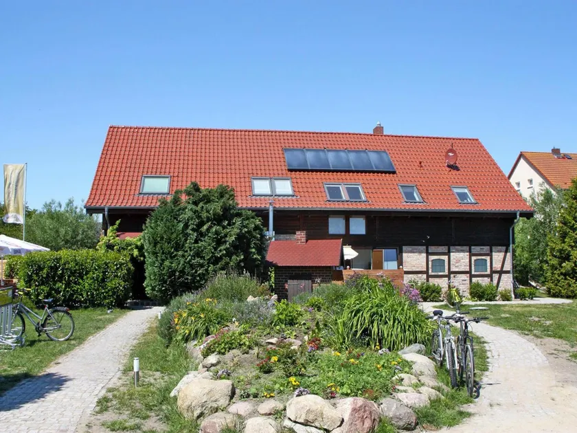 Farmstay Neuendorfkrug, Lütow - Image 1