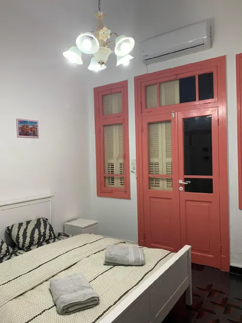 GuestHouse COMFY - rooms with a shared kitchen and bathroom - Image 1